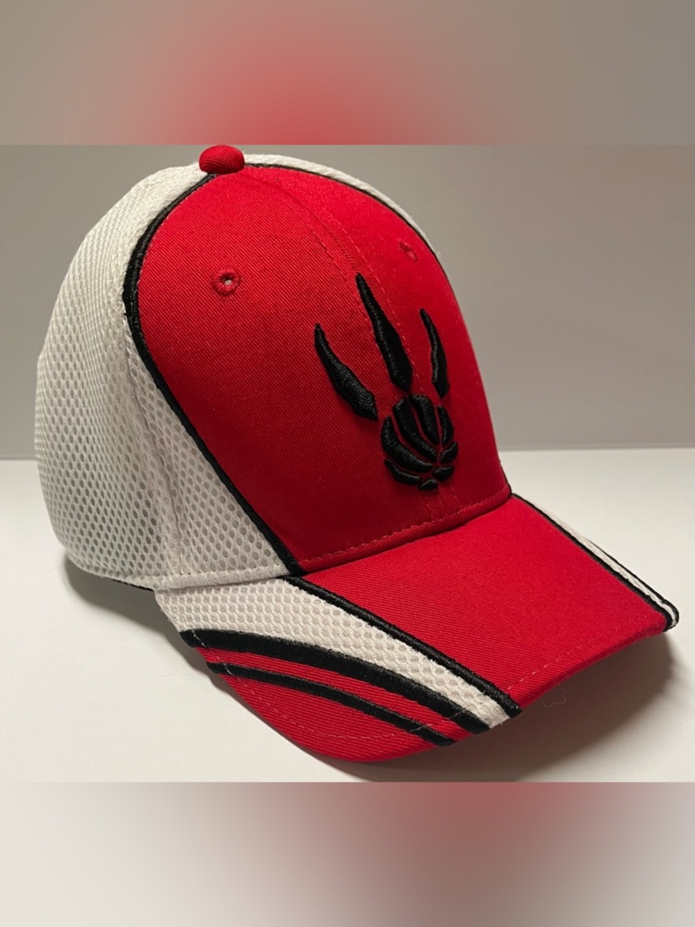 RAPTORS New Era Red, White and Black Kids Mesh Baseball Cap with Claw Logo